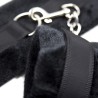 menottes noires en fourrure très douce avec chainette